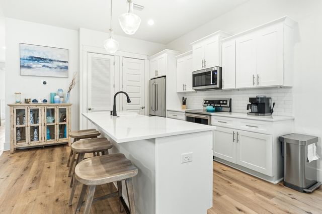177 Lakeland Drive, Miramar Beach, FL 32550