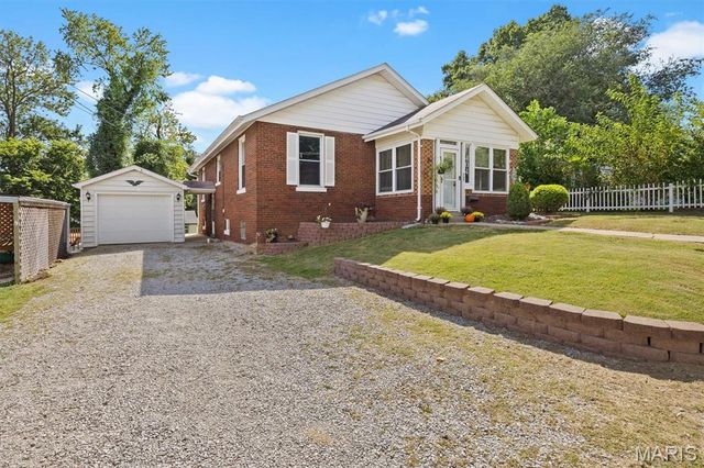 404 Polk Street, Belleville, IL 62220