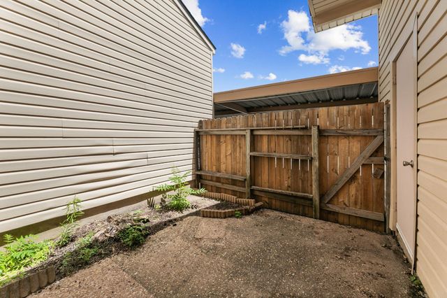 8400 Jamestown DR 406, Austin, TX 78758