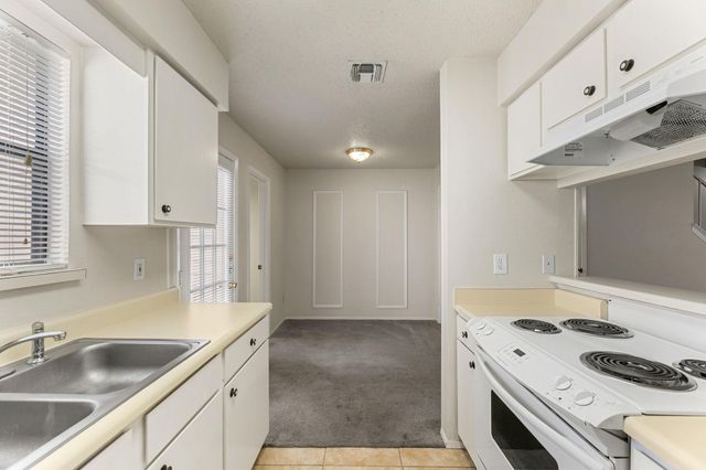 8400 Jamestown DR 406, Austin, TX 78758