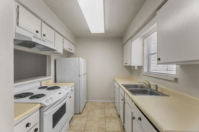 8400 Jamestown DR 406, Austin, TX 78758