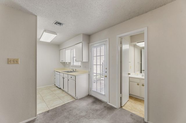 8400 Jamestown DR 406, Austin, TX 78758