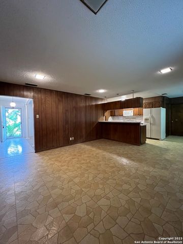 1735 DONALDSON AVE, San Antonio, TX 78228