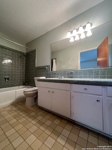 1735 DONALDSON AVE, San Antonio, TX 78228