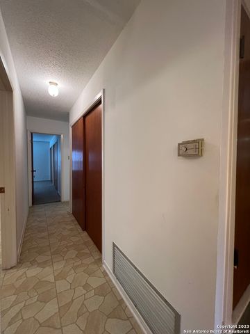 1735 DONALDSON AVE, San Antonio, TX 78228