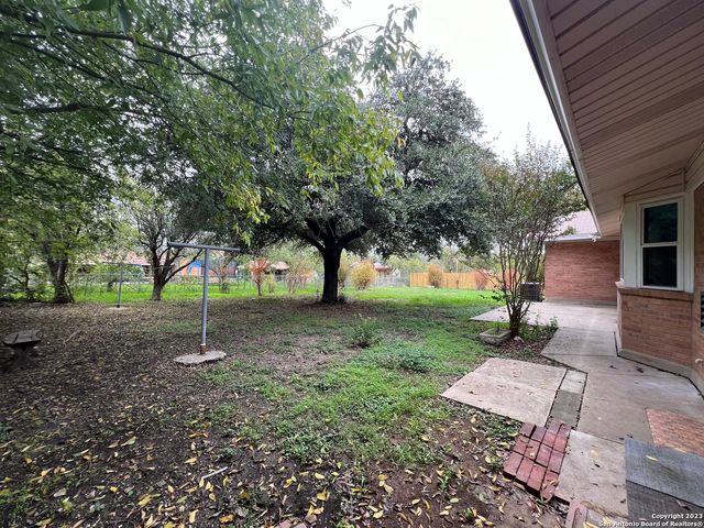 1735 DONALDSON AVE, San Antonio, TX 78228