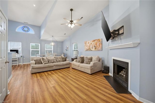 207 Westover Ave Apt 301, Norfolk, VA 23507