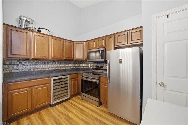 207 Westover Ave Apt 301, Norfolk, VA 23507