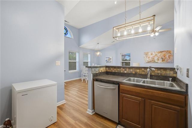 207 Westover Ave Apt 301, Norfolk, VA 23507