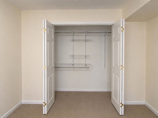 93 Hildred Drive, Burlington, VT 05401