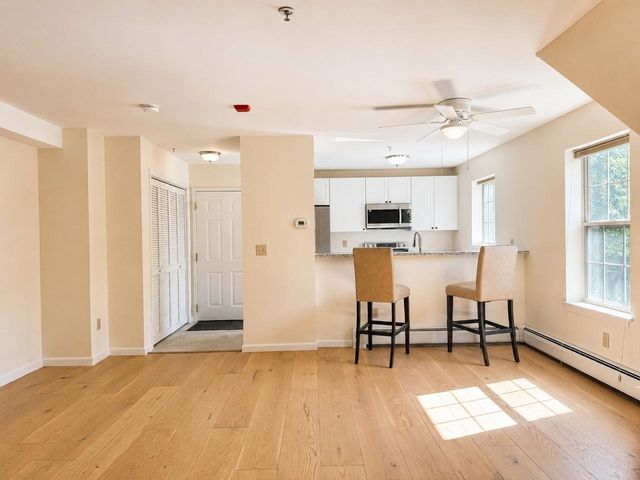 93 Hildred Drive, Burlington, VT 05401