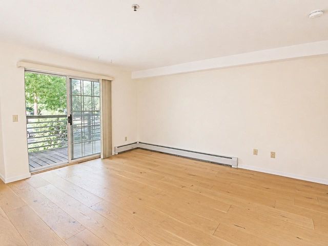 93 Hildred Drive, Burlington, VT 05401