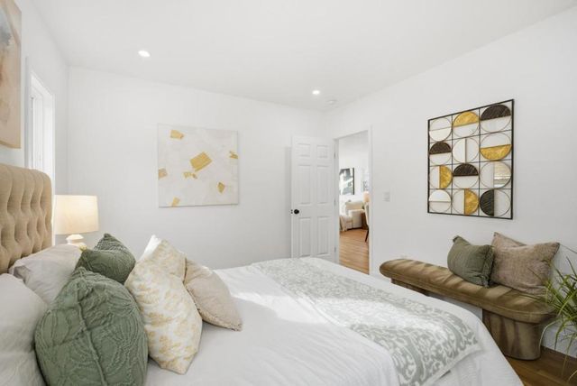 8724 Macarthur Boulevard, Oakland, CA 94605