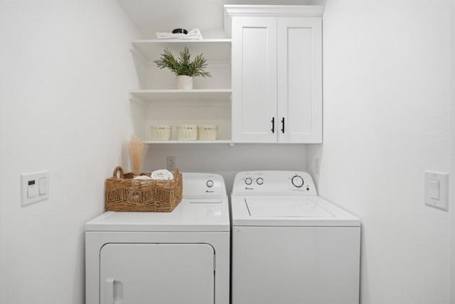 8724 Macarthur Boulevard, Oakland, CA 94605