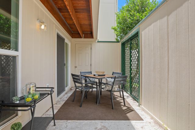 6718 SILVERMINE DR 802, Austin, TX 78736