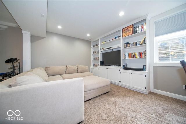723 Palmer Drive, Noblesville, IN 46062