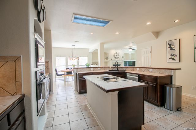 15923 Socorro Falls, Helotes, TX 78023