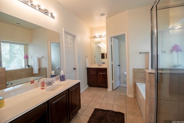 15923 Socorro Falls, Helotes, TX 78023