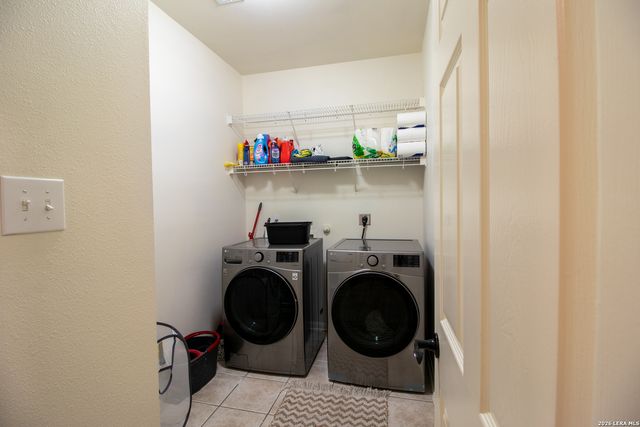 15923 Socorro Falls, Helotes, TX 78023