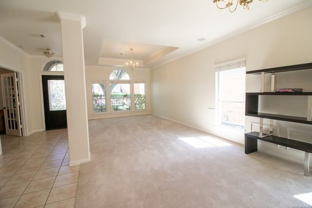 15923 Socorro Falls, Helotes, TX 78023