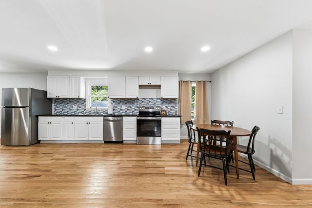 2220 Cherry Dr, Pulaski, TN 38478