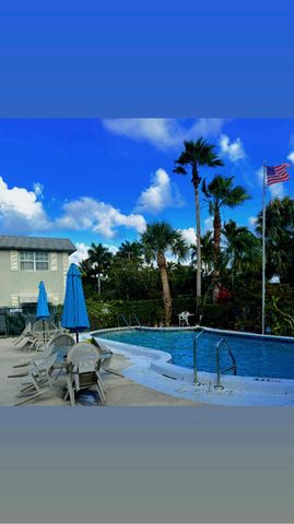 1560 Mckinley Street 111w, Hollywood, FL 33020