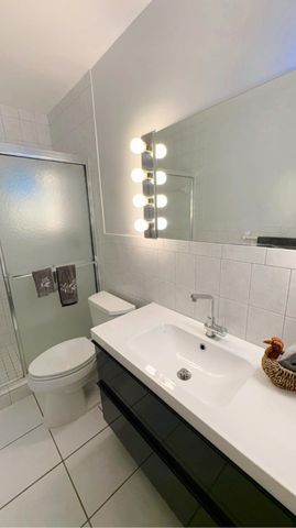 1560 Mckinley Street 111w, Hollywood, FL 33020