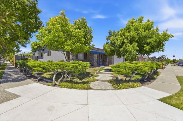 5897 Erskine Court, San Jose, CA 95123