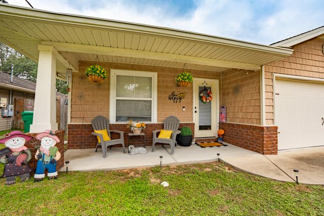 936 Central Avenue, Fort Walton Beach, FL 32547