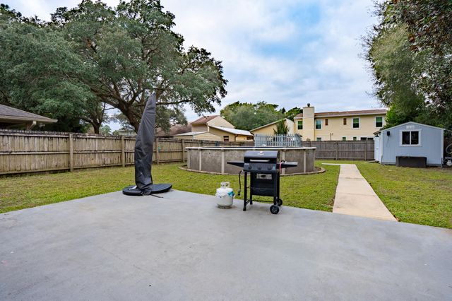 936 Central Avenue, Fort Walton Beach, FL 32547