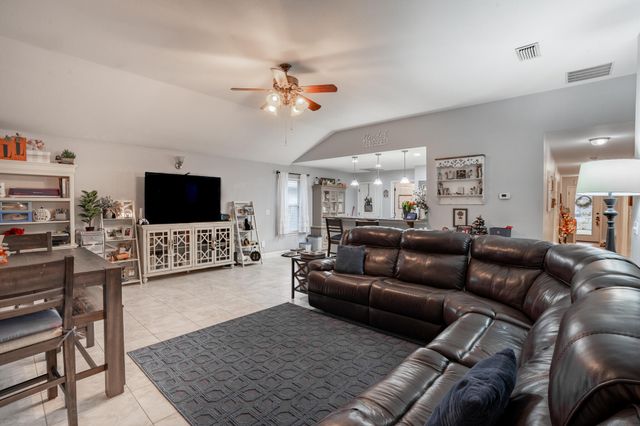 936 Central Avenue, Fort Walton Beach, FL 32547