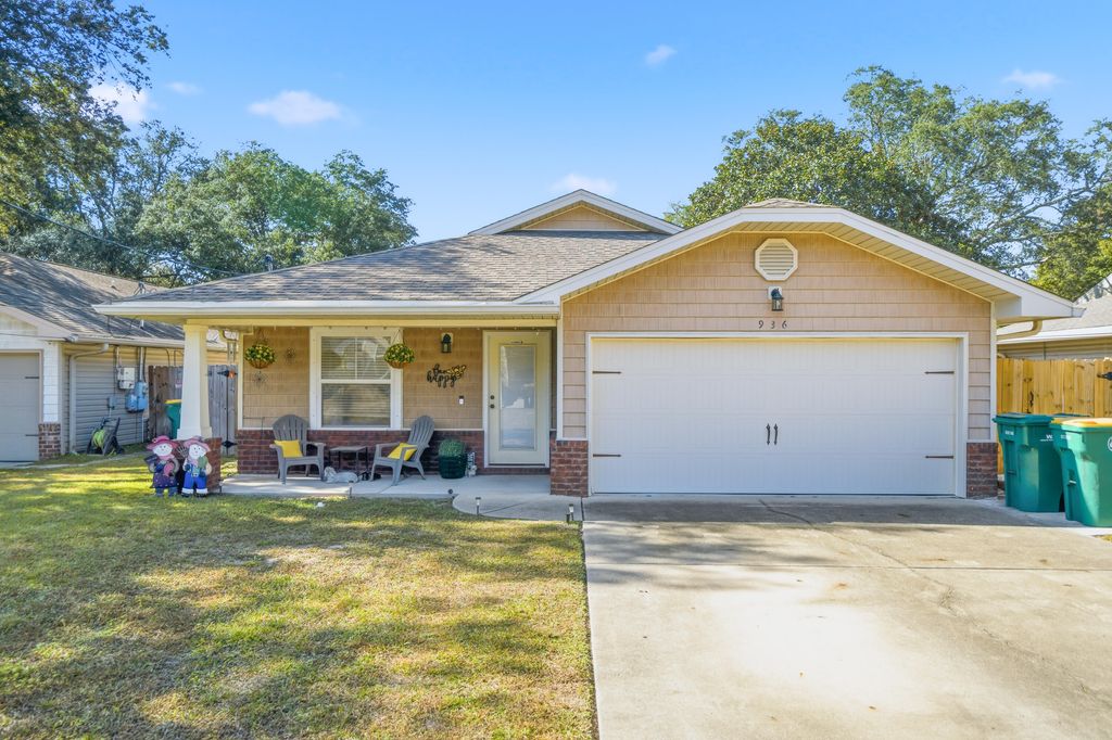 936 Central Avenue, Fort Walton Beach, FL 32547