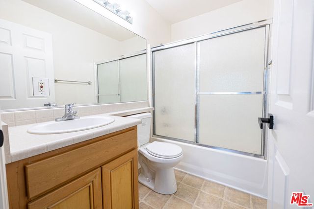 4600 Don Lorenzo Drive 4, Los Angeles, CA 90008