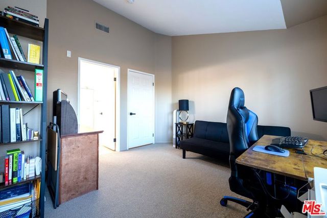 4600 Don Lorenzo Drive 4, Los Angeles, CA 90008