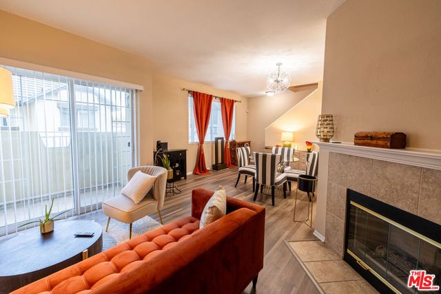 4600 Don Lorenzo Drive 4, Los Angeles, CA 90008