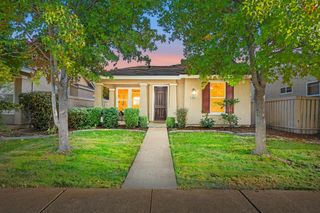 3044 Spoonwood Way, Sacramento, CA 95833