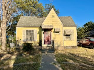 2224 Columbus Avenue, Fort Worth, TX 76164