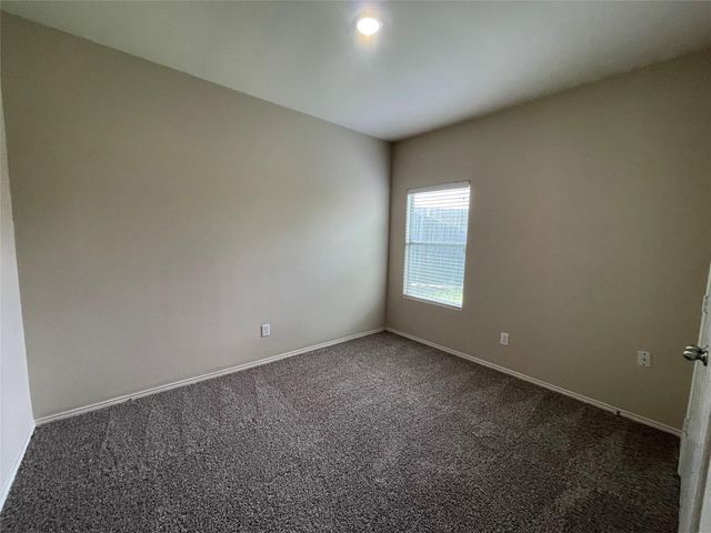 1237 Grand Central Parkway, Fort Worth, TX 76131
