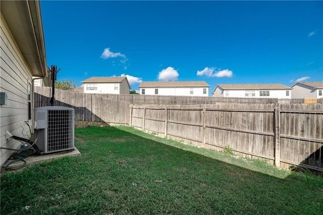 1237 Grand Central Parkway, Fort Worth, TX 76131