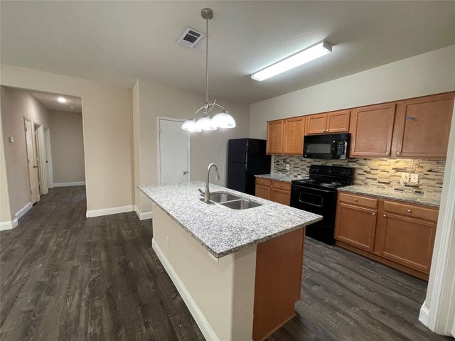 1237 Grand Central Parkway, Fort Worth, TX 76131