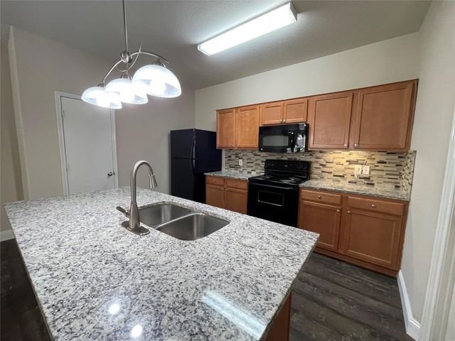 1237 Grand Central Parkway, Fort Worth, TX 76131