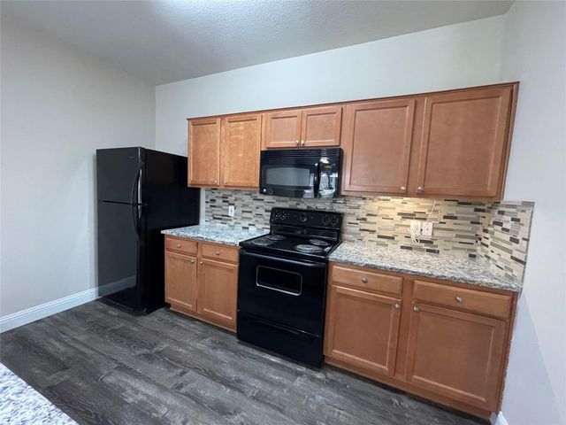 1237 Grand Central Parkway, Fort Worth, TX 76131