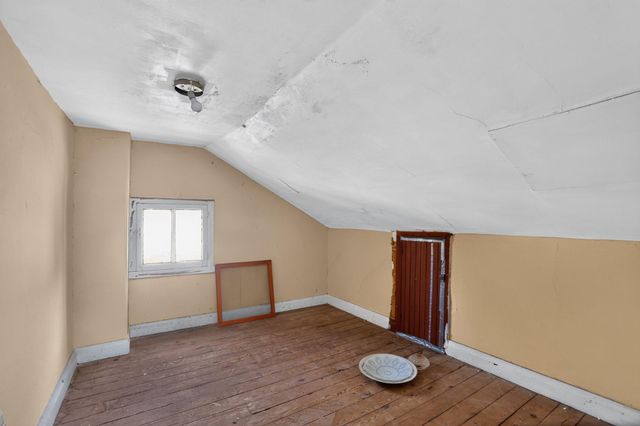 54 RAILROAD ST, Royersford, PA 19468