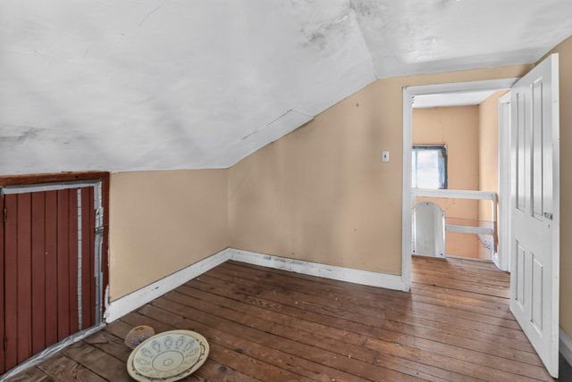 54 RAILROAD ST, Royersford, PA 19468