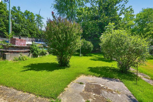 54 RAILROAD ST, Royersford, PA 19468