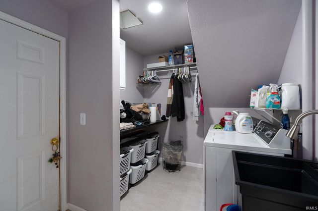 215 W Front Street, Delphi, IN 46923