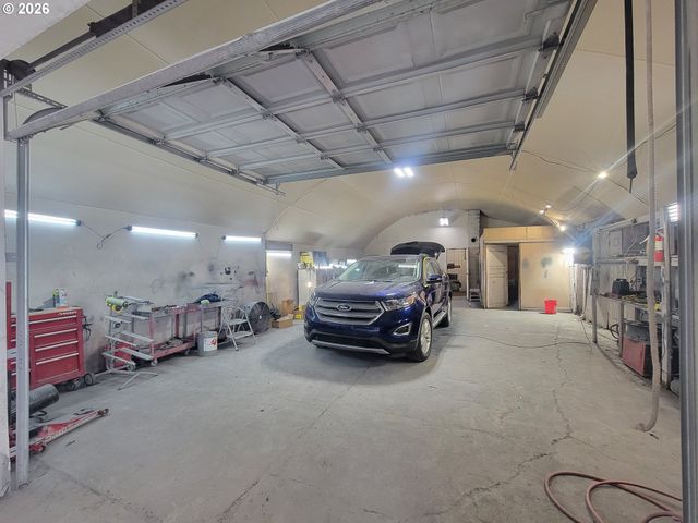 8705 Se FOSTER Rd, Portland, OR 97266