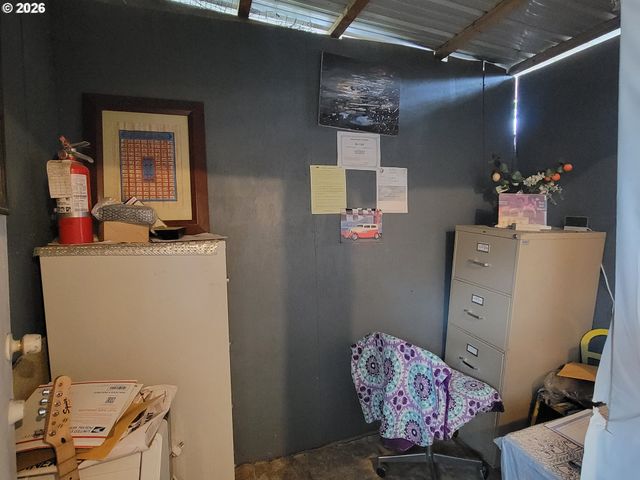 8705 Se FOSTER Rd, Portland, OR 97266