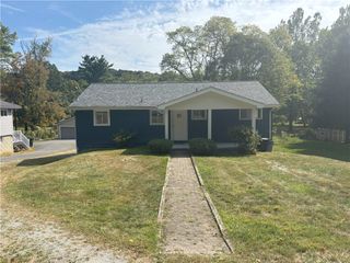 3395 Logan Ferry rd, Murrysville, PA 15668