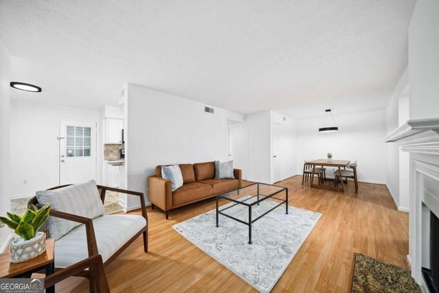 711 Glenleaf Drive, Peachtree Corners, GA 30092